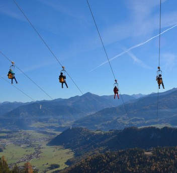 Ziplinen in der Region Schladming-Dachstein © zipline.at